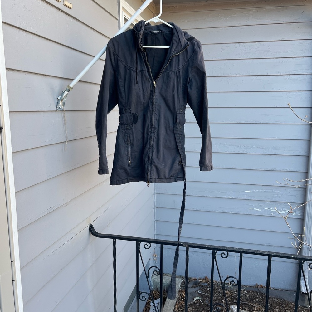 Kavu Charcoal Gray Jacket with Gold Zipper - Picture 6 of 6
